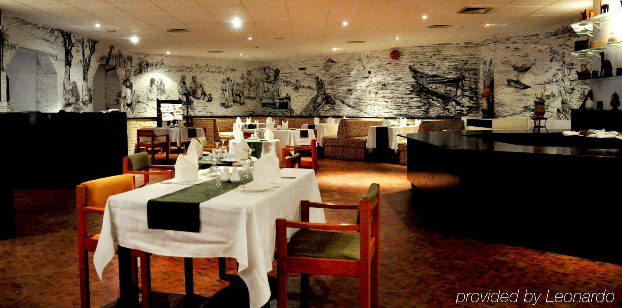 Tulip Inn Downtown Маскат Экстерьер фото