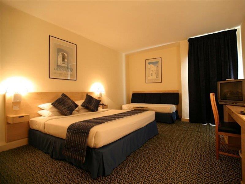 Tulip Inn Downtown Маскат Экстерьер фото